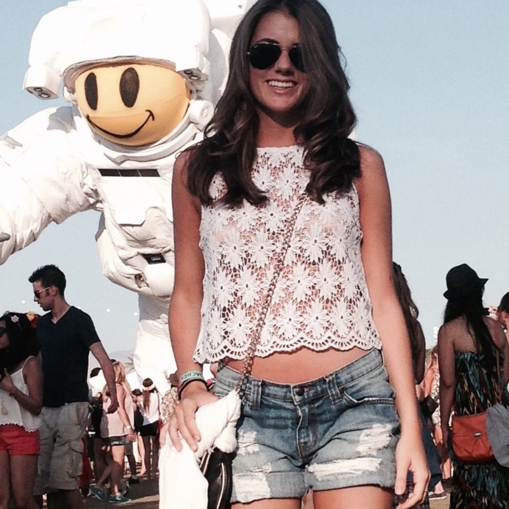 Lace white tank